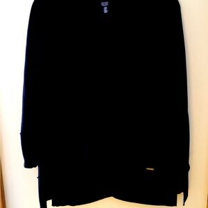 Jones New York women’s Black top.